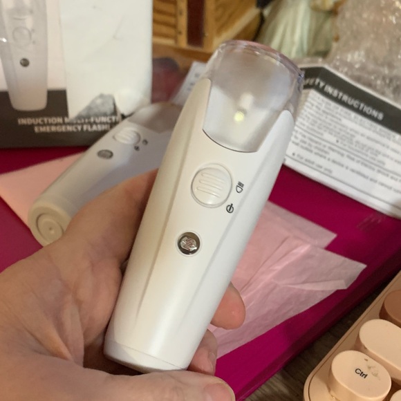 White Induction Multi-Function Emergency Flashlights Two - Picture 4 of 9